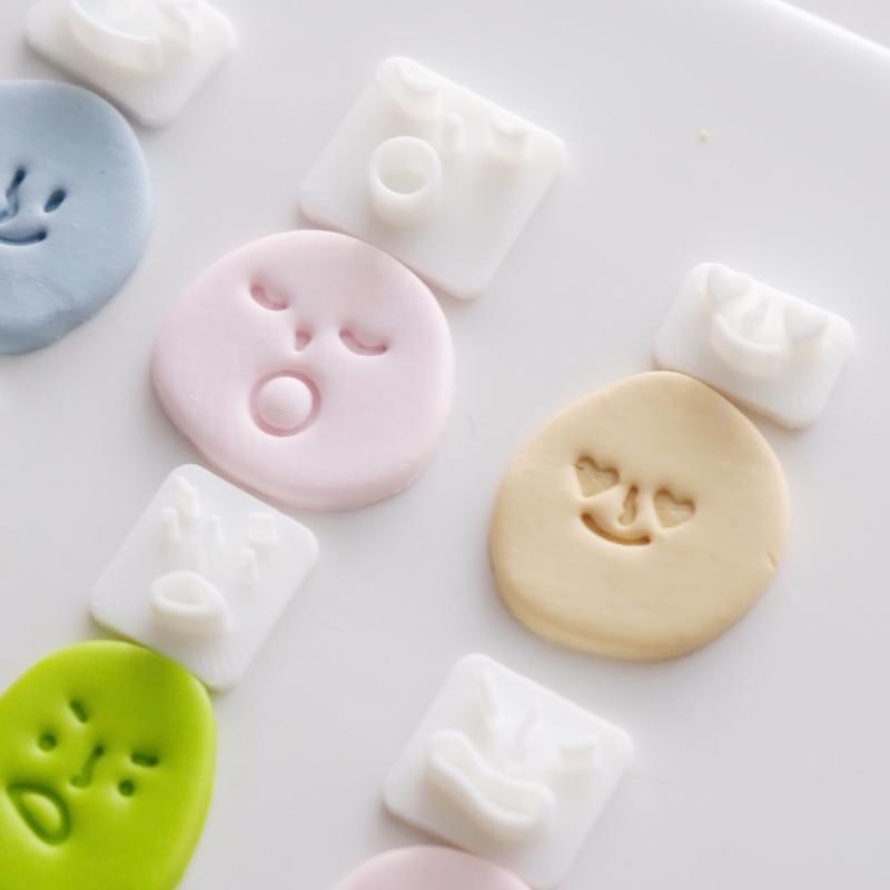 8個入りミニ漫画表現ポリマークレイスタンプモールドセット、様 - Polymer Clay Set のレビューと価格